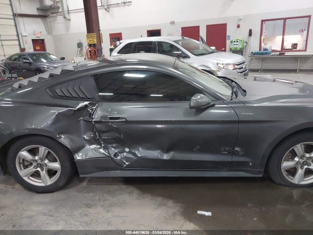 Ford Mustang Ecoboost 2019 1FA6P8TH4K5125522 Image 13