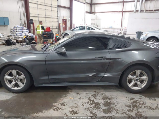 Ford Mustang Ecoboost 2019 1FA6P8TH4K5125522 Image 14