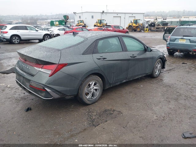 KMHLL4DGXSU865469 Hyundai ELANTRA SE