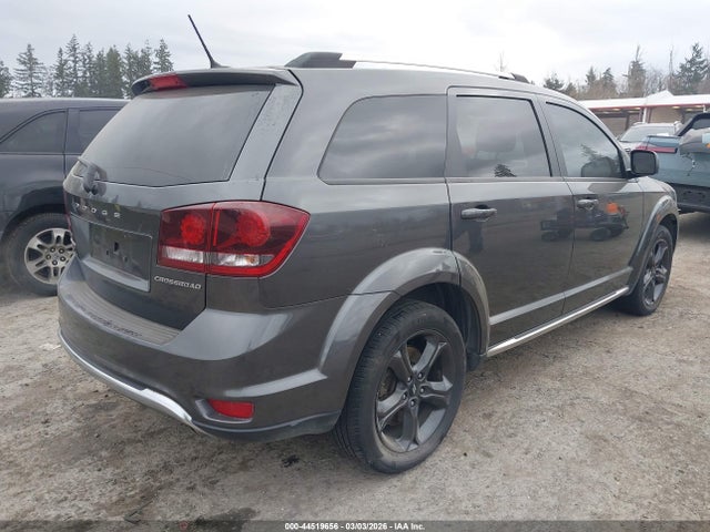 3C4PDDGG9JT306079 Dodge Journey Crossroad Awd