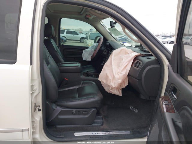 Aukcja sprzedaży 2012 Gmc Yukon Xl 1500 Denali, vin: 1GKS2MEF2CR325759, numer aukcji: 44519658