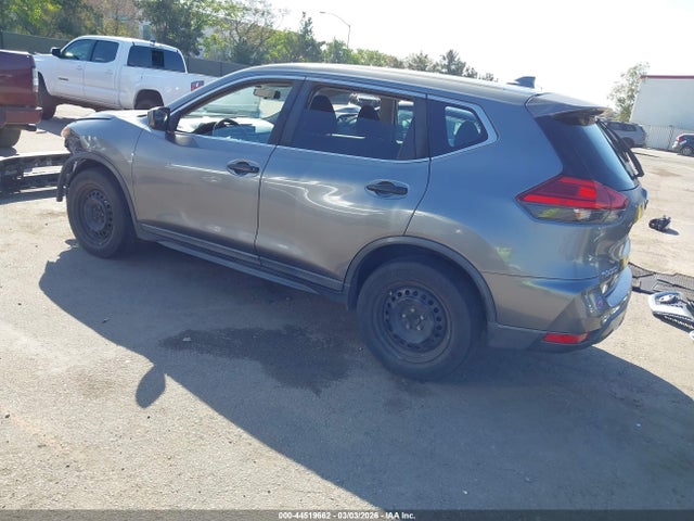 Nissan ROGUE S 2017 KNMAT2MT7HP553839 Image 3