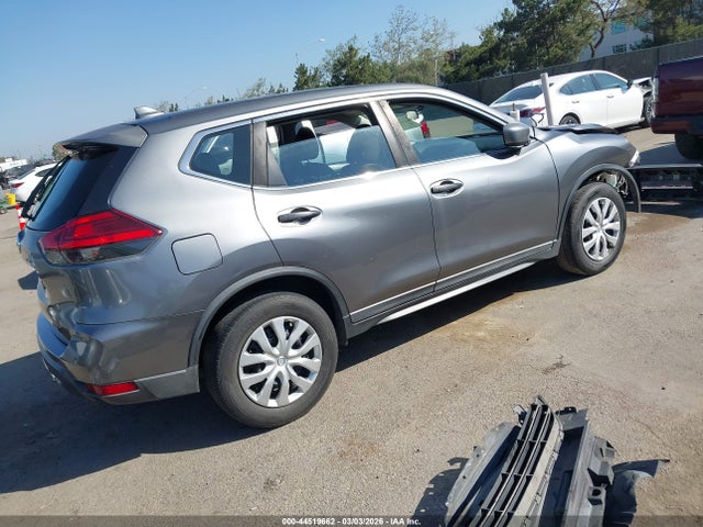 Nissan ROGUE S 2017 KNMAT2MT7HP553839 Image 4