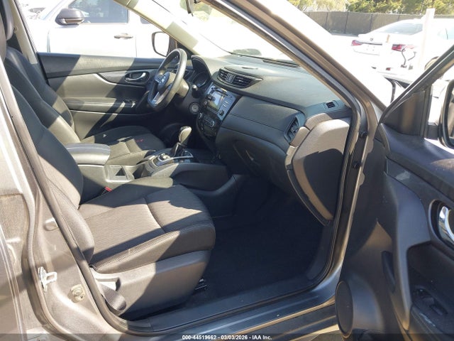 Nissan ROGUE S 2017 KNMAT2MT7HP553839 Image 5