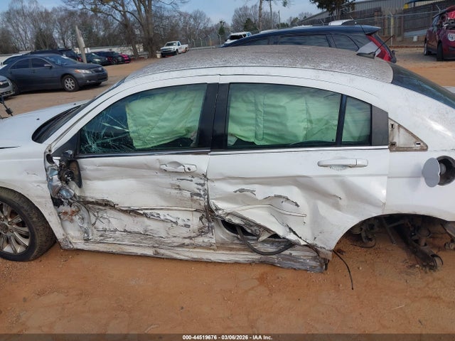 Продажа на аукционе авто 2013 Chrysler 200 Touring, vin: 1C3CCBBBXDN714441, номер лота: 44519676