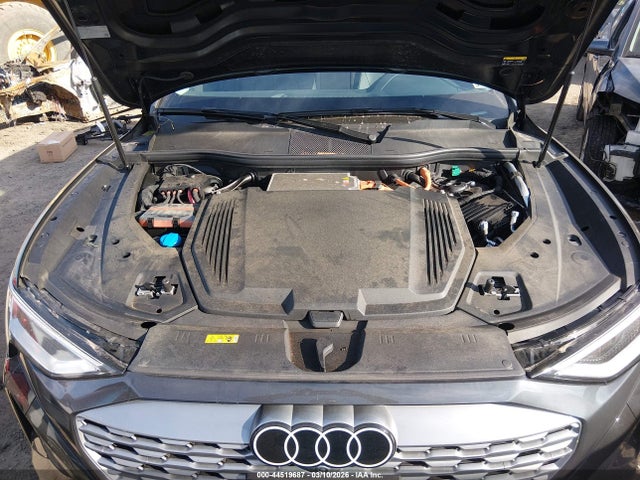 Продажа на аукционе авто 2024 Audi Q8 E-tron Premium Plus Quattro, vin: WA15AAGE6RB061388, номер лота: 44519687