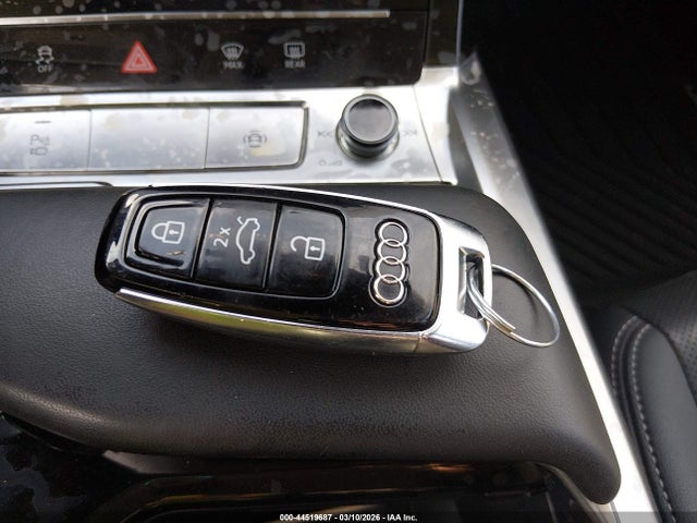 Продажа на аукционе авто 2024 Audi Q8 E-tron Premium Plus Quattro, vin: WA15AAGE6RB061388, номер лота: 44519687