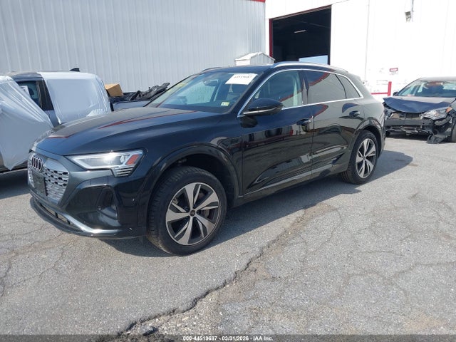 Продажа на аукционе авто 2024 Audi Q8 E-tron Premium Plus Quattro, vin: WA15AAGE6RB061388, номер лота: 44519687