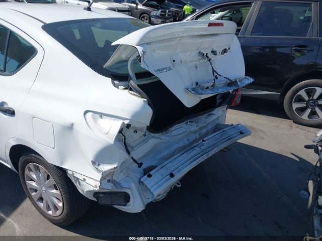 3N1CN7AP0HL901325 Nissan Versa 1.6 S+