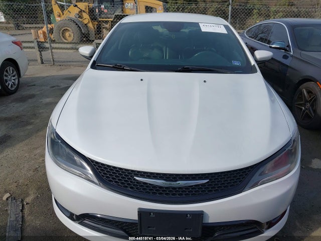 2015 Chrysler 200 S მანქანა იყიდება აუქციონზე, vin: 1C3CCCBG9FN638747, აუქციონის ნომერი: 44519741