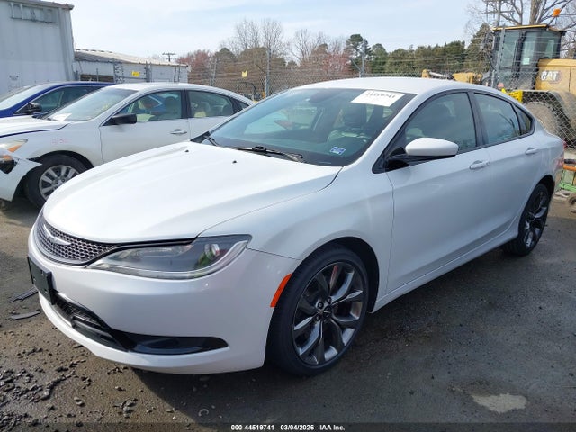 2015 Chrysler 200 S მანქანა იყიდება აუქციონზე, vin: 1C3CCCBG9FN638747, აუქციონის ნომერი: 44519741
