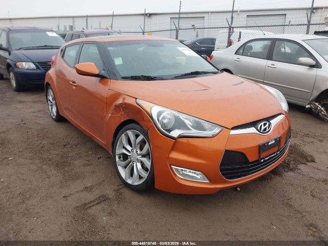 2013 HYUNDAI VELOSTER KMHTC6AD8DU104853