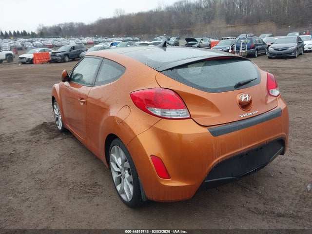 2013 HYUNDAI VELOSTER KMHTC6AD8DU104853 Photo 2