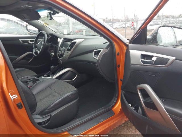 2013 HYUNDAI VELOSTER KMHTC6AD8DU104853 Photo 4