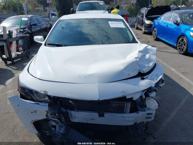 1G1ZD5ST8JF271041 Chevrolet MALIBU LT