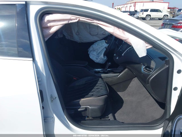 1G1ZD5ST8JF271041 Chevrolet MALIBU LT