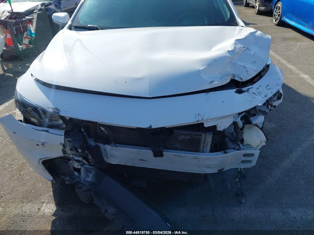 1G1ZD5ST8JF271041 Chevrolet MALIBU LT