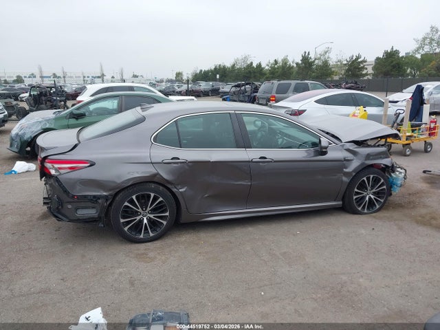 4T1B21HK0JU006921 Toyota Camry Hybrid Se