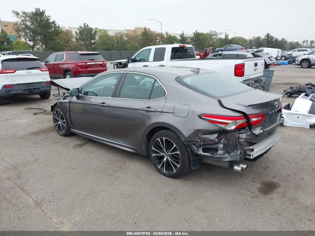4T1B21HK0JU006921 Toyota Camry Hybrid Se