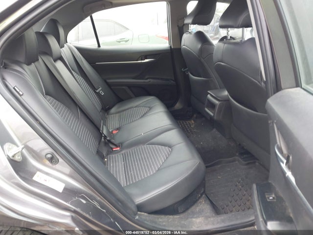 4T1B21HK0JU006921 Toyota Camry Hybrid Se