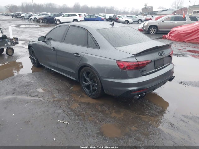 2022 Audi S4 Premium Tfsi Quattro Tiptronic მანქანა იყიდება აუქციონზე, vin: WAUA4AF45NA011101, აუქციონის ნომერი: 44519754