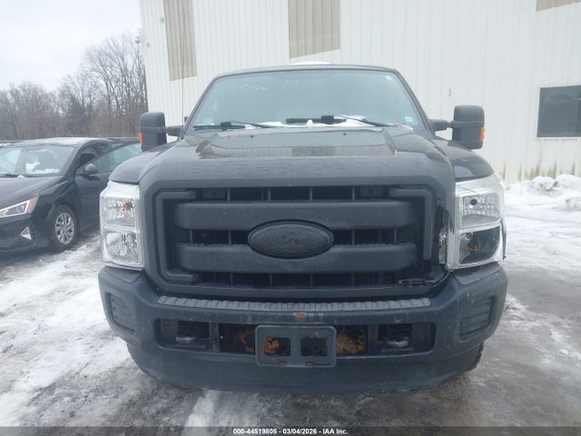 44519805 :رقم المزاد ، 1FT7X2B64FEB89500 vin ، 2015 Ford F-250 Xl مزاد بيع