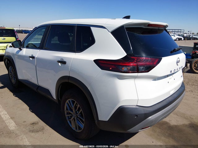 5N1BT3AB4PC802038 Nissan Rogue S Intelligent Awd