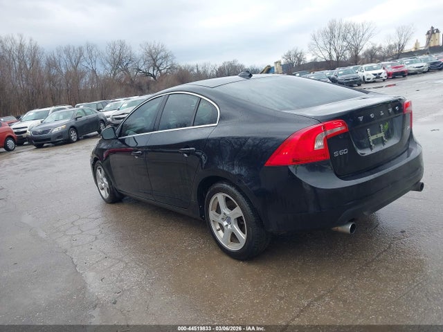 2012 VOLVO S60 YV1622FS6C2116654 Photo 2