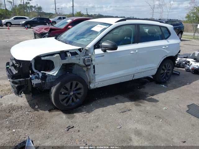 Продажа на аукционе авто 2023 Volkswagen Taos 1.5t S, vin: 3VVCX7B23PM342972, номер лота: 44519853