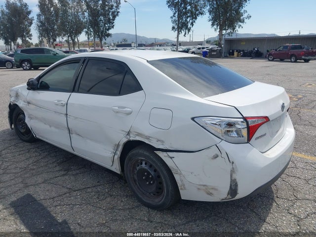 Toyota COROLLA LE 2016 5YFBURHE9GP379615 Image 3