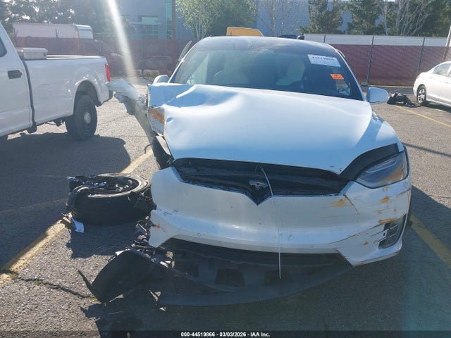 44519866 :رقم المزاد ، 5YJXCDE2XJF092146 vin ، 2018 Tesla Model X 100d/75d/p100d مزاد بيع