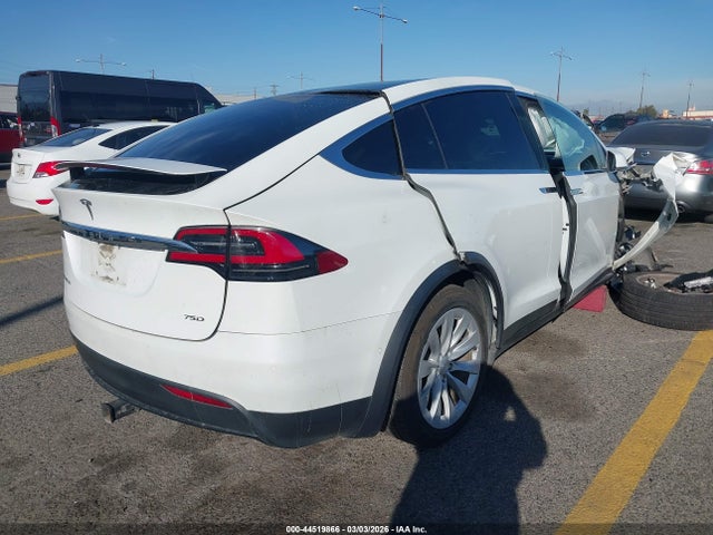 44519866 :رقم المزاد ، 5YJXCDE2XJF092146 vin ، 2018 Tesla Model X 100d/75d/p100d مزاد بيع