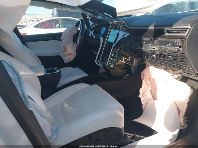 44519866 :رقم المزاد ، 5YJXCDE2XJF092146 vin ، 2018 Tesla Model X 100d/75d/p100d مزاد بيع