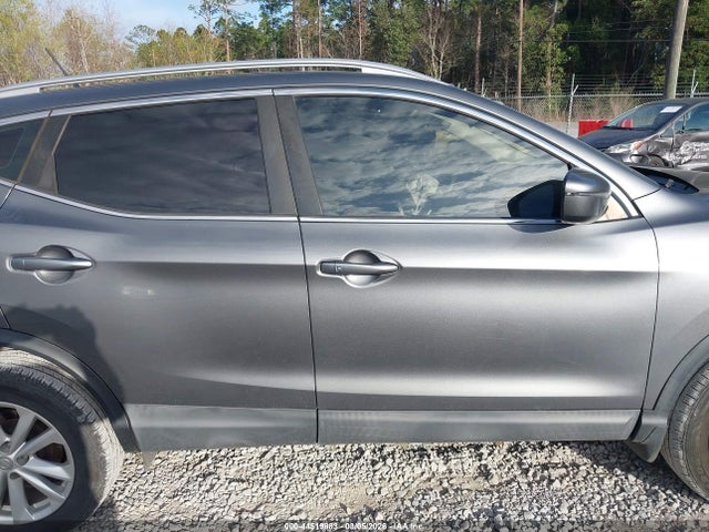 JN1BJ1CP2JW102616 Nissan Rogue Sport Sv