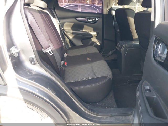 JN1BJ1CP2JW102616 Nissan Rogue Sport Sv
