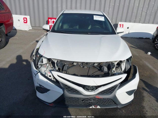 Toyota CAMRY SE 2018 4T1B11HK3JU086248 Image 13