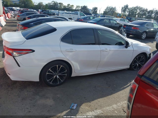 Toyota CAMRY SE 2018 4T1B11HK3JU086248 Image 14