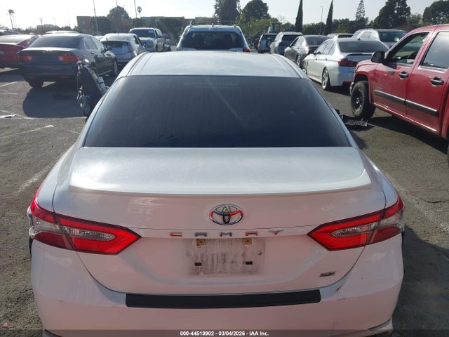 Toyota CAMRY SE 2018 4T1B11HK3JU086248 Image 17