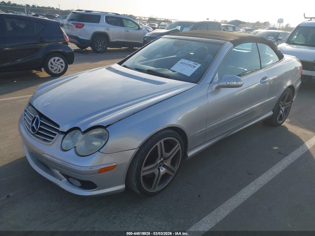 2005 MERCEDES-BENZ CLK 500 WDBTK75J85F149518 Photo 1