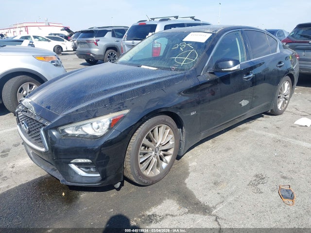 44519934 :رقم المزاد ، JN1EV7AP9JM350848 vin ، 2018 Infiniti Q50 3.0t Luxe مزاد بيع