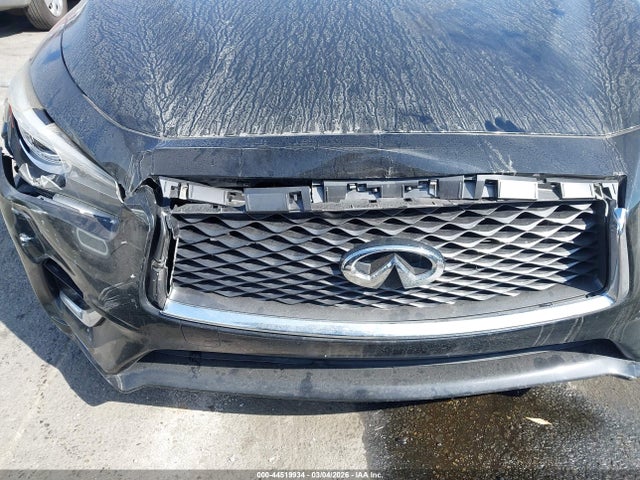 44519934 :رقم المزاد ، JN1EV7AP9JM350848 vin ، 2018 Infiniti Q50 3.0t Luxe مزاد بيع