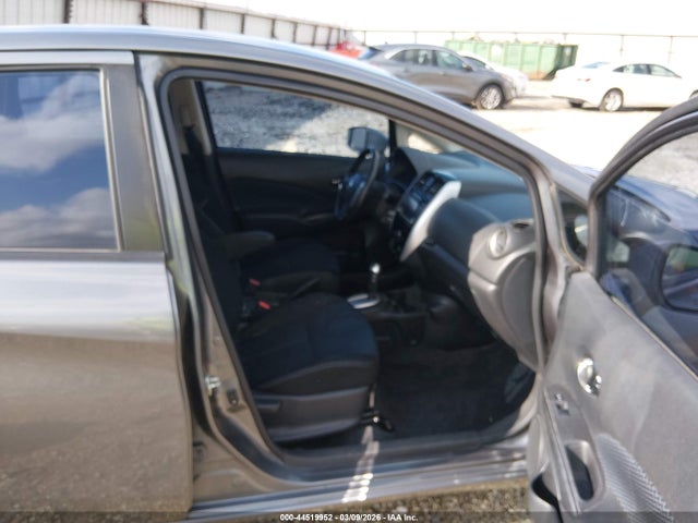 2018 NISSAN VERSA NOTE 3N1CE2CP7JL361347 Photo 4