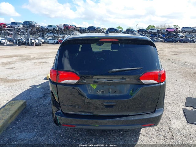 Aukcja sprzedaży 2018 Chrysler Pacifica Touring L Plus, vin: 2C4RC1EG0JR322137, numer aukcji: 44519956