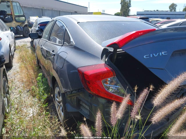 2018 HONDA CIVIC 2HGFC2F58JH514077 Photo 2