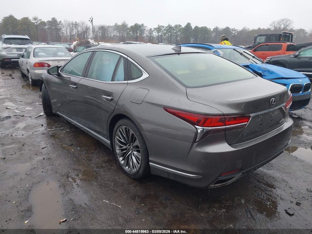2018 LEXUS LS 500 JTHB51FF4J5004079 Photo 2