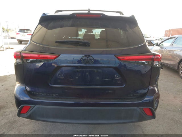 Toyota Highlander Le 2022 5TDBZRBH6NS584236 Image 16