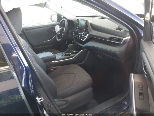 Toyota Highlander Le 2022 5TDBZRBH6NS584236 Image 5