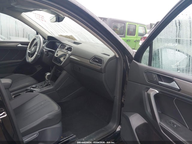 Продаж на аукціоні авто 2024 Volkswagen Tiguan 2.0t Se/2.0t Wolfsburg Edition, vin: 3VVMB7AX4RM193524, номер лоту: 44520024