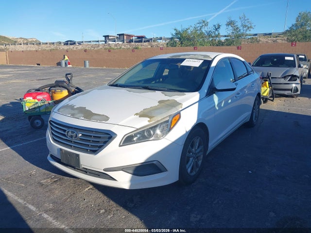 Hyundai SONATA SE 2017 5NPE24AF1HH450359 Image 2