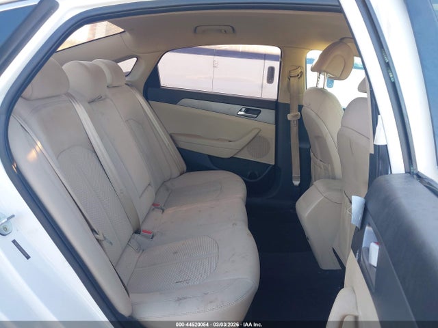 Hyundai SONATA SE 2017 5NPE24AF1HH450359 Image 8